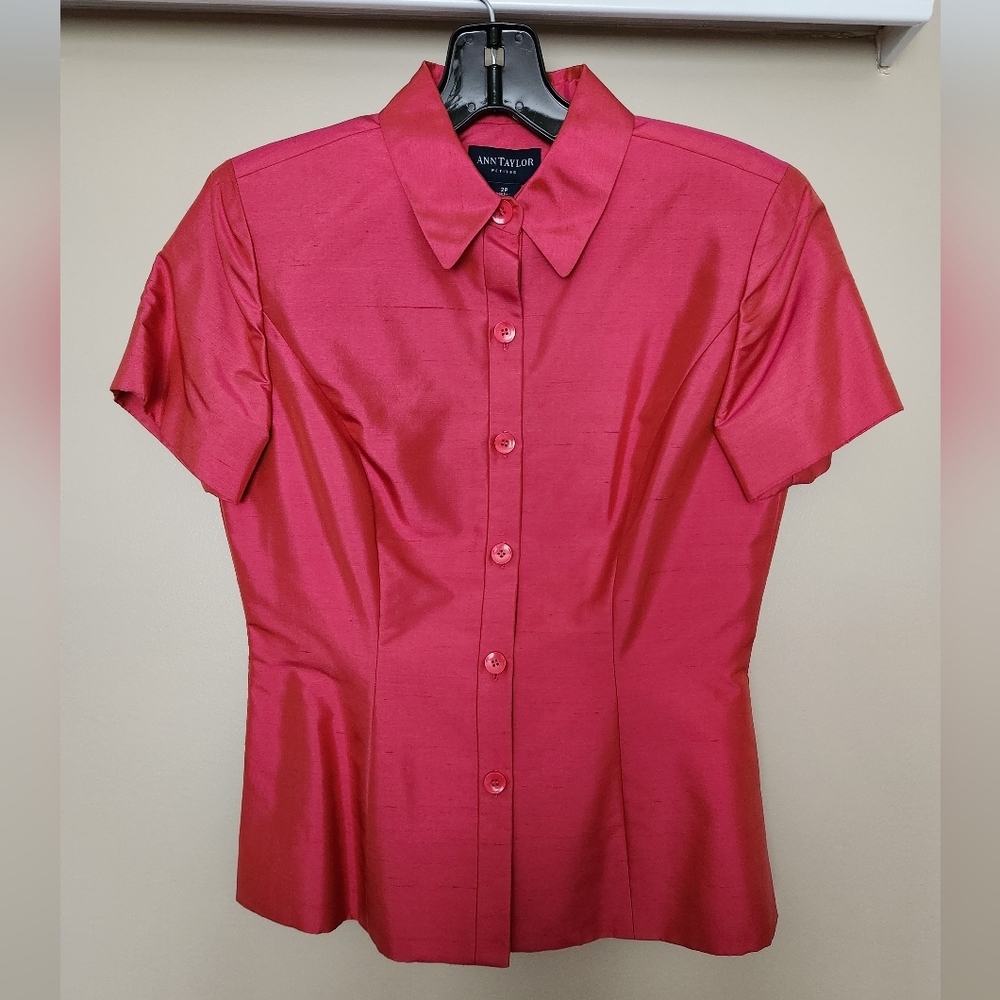 Ann Taylor Fuchsia Short Sleeve Shirt Jacket ~SIZE 2P **NEW